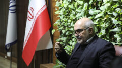 استاندار خوزستان: پرداخت تسهیلات ۱۱.۵ هزار میلیارد تومانی تسریع شود