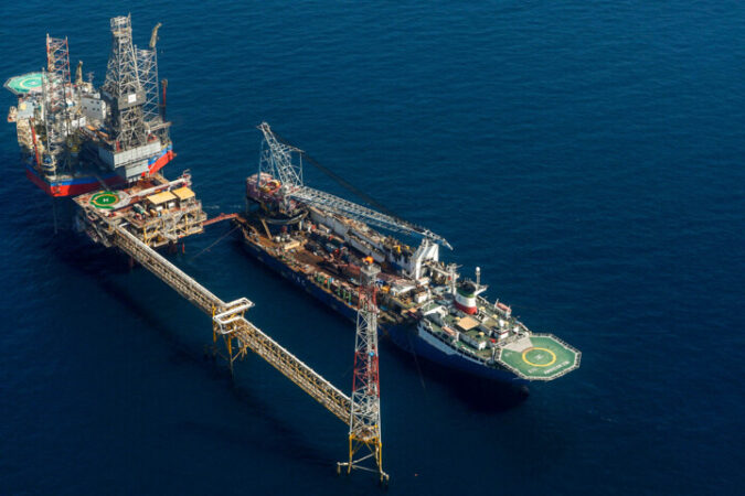 پیگیری طرح فشارافزایی پارس جنوبی با حضور وزیر نفت