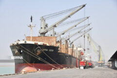 ورود ۱۲۶ هزار تن گندم به بندر امام خمینی(ره)