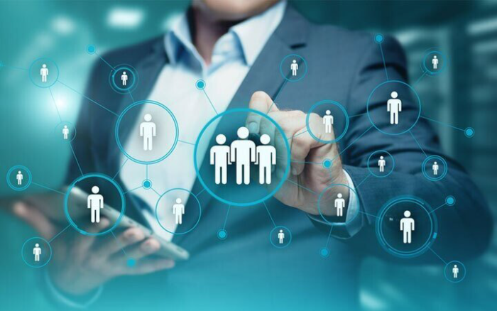 مدیر بومی کیست؟ وقت بازتعریف یک واژه‌ی قربانی‌شده